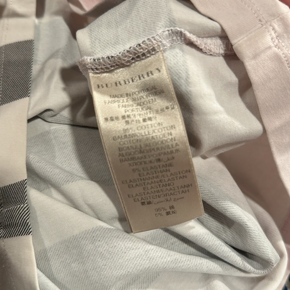 Burberry tee - Picture 4 of 5